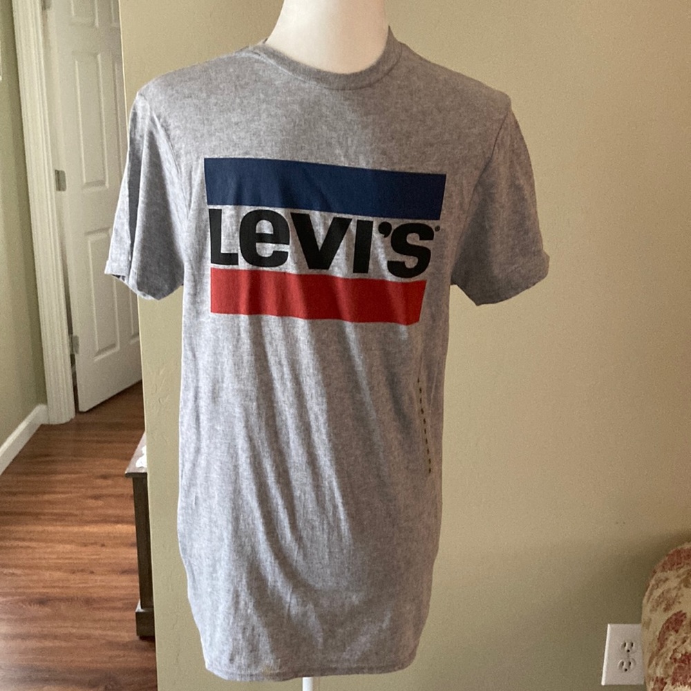 Levi’s men’s t-shirt